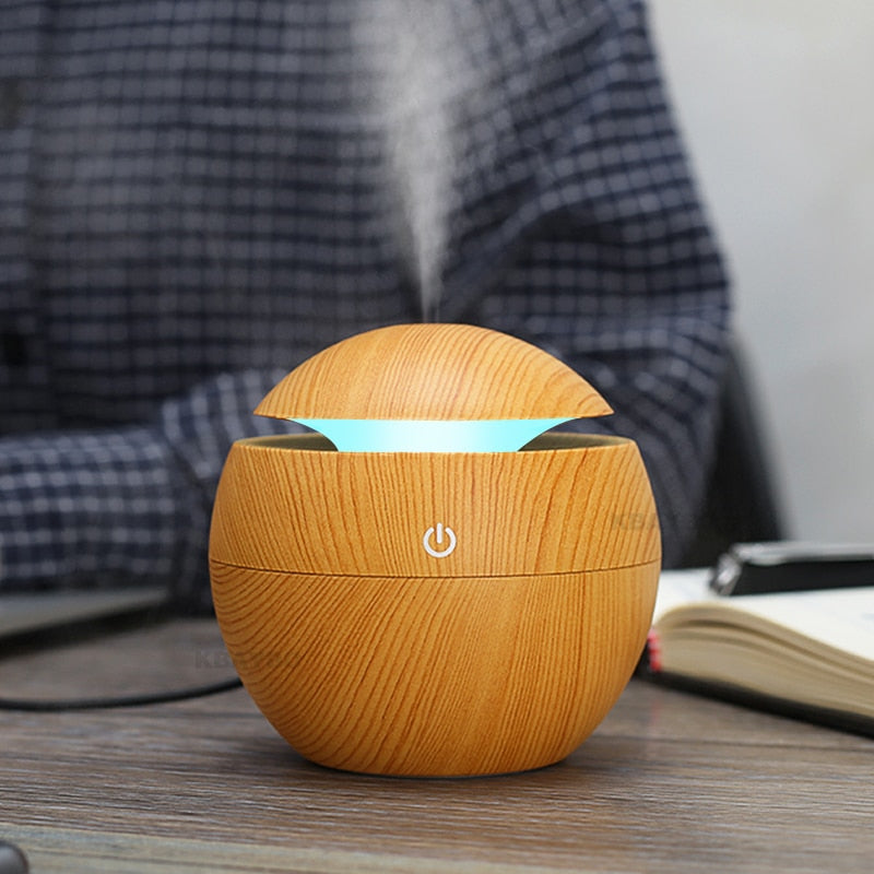 MINI CIRCULAR WOOD GRAIN HUMIDIFIER W/ 7 COLOR LED LIGHTS